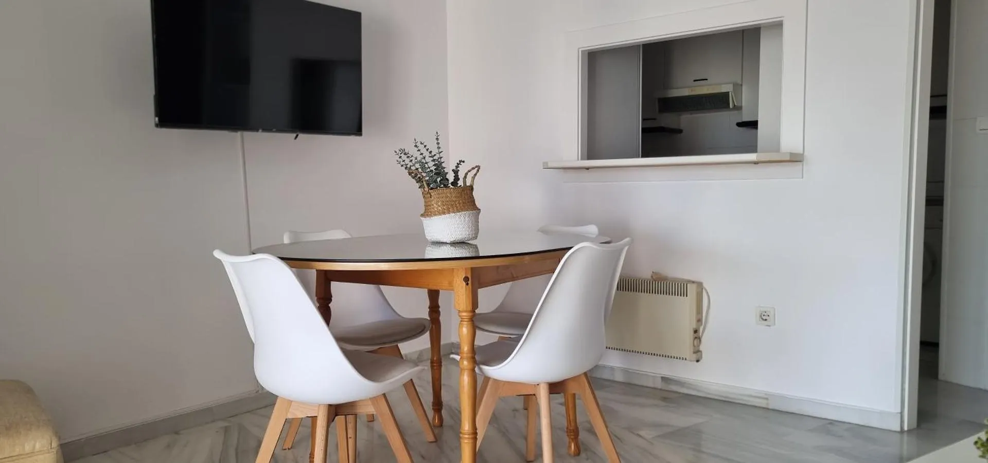 Apartamento Portisol En Playa De Velilla Almunecar 0*,  Spain